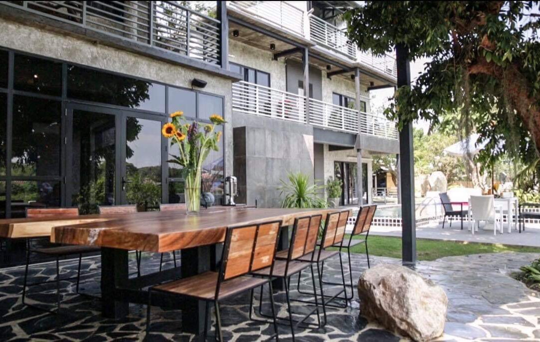Riverside Luxury Pool Villa 88 Place主图