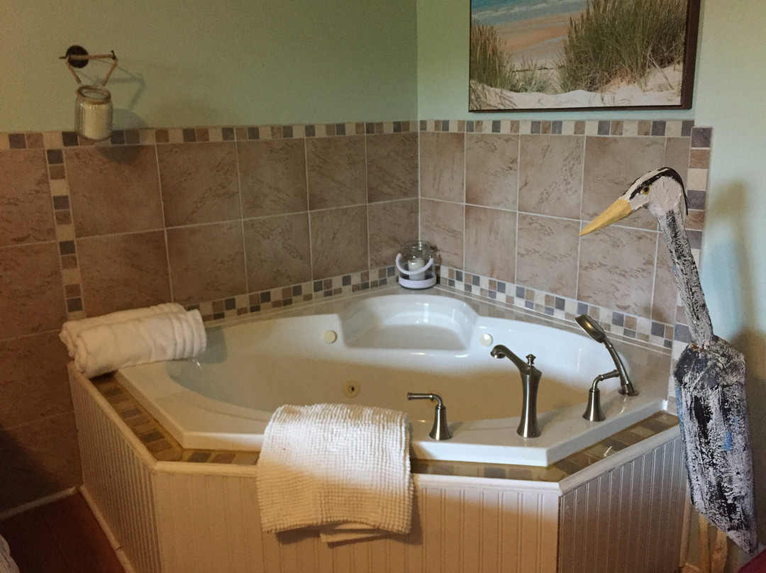 The Windjammer Inn主图