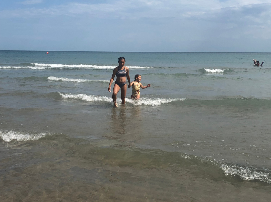 Cobourg  Beach-科堡必去景点