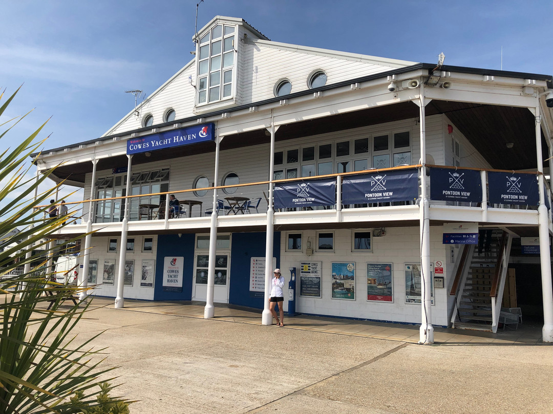 Cowes Yacht Haven-考兹必去景点