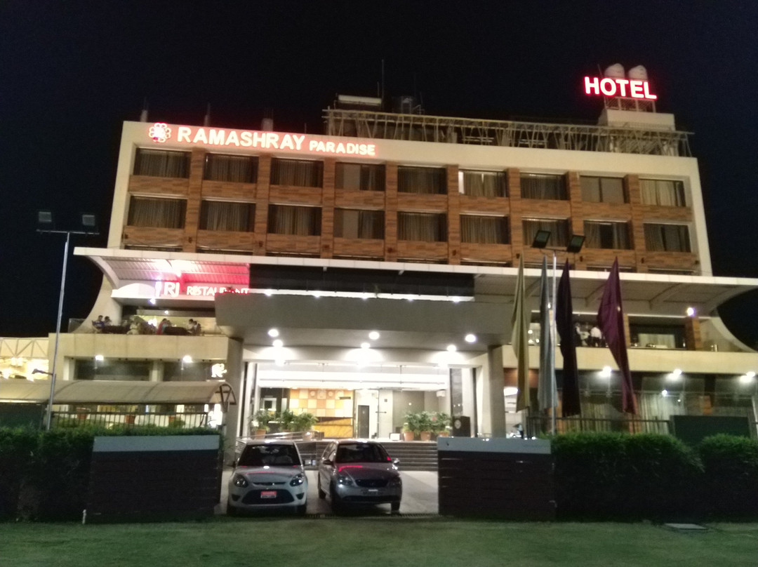 Hotel Ramashray Paradise主图