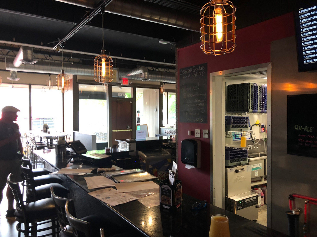 Seaboard Taproom & Wine Bar-马修斯必去景点