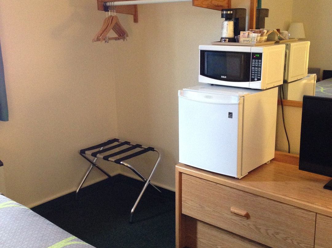 Super 8 by Wyndham Moose Jaw SK主图