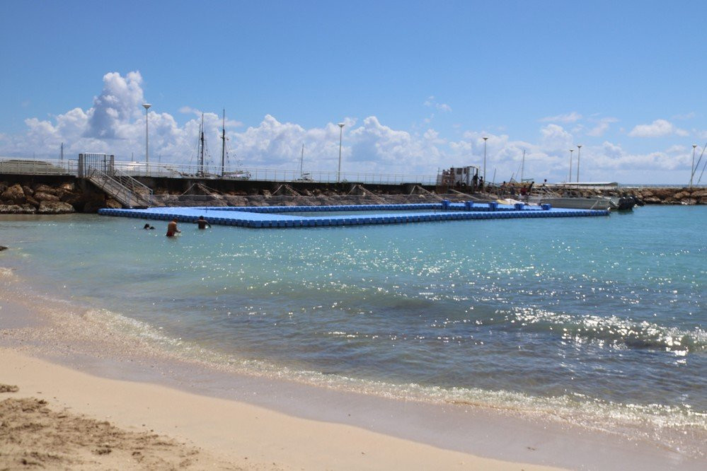 Anse Tabarin-Le Gosier必去景点