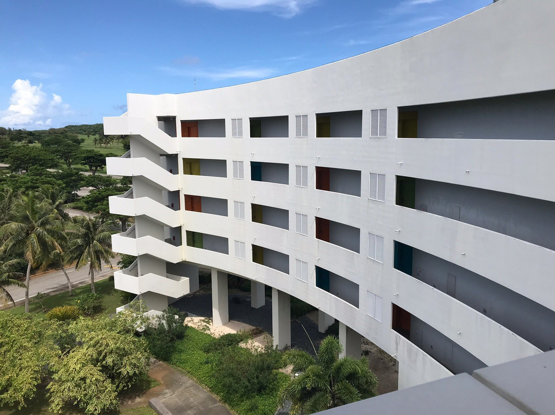 劳劳湾高尔夫&度假酒店主图