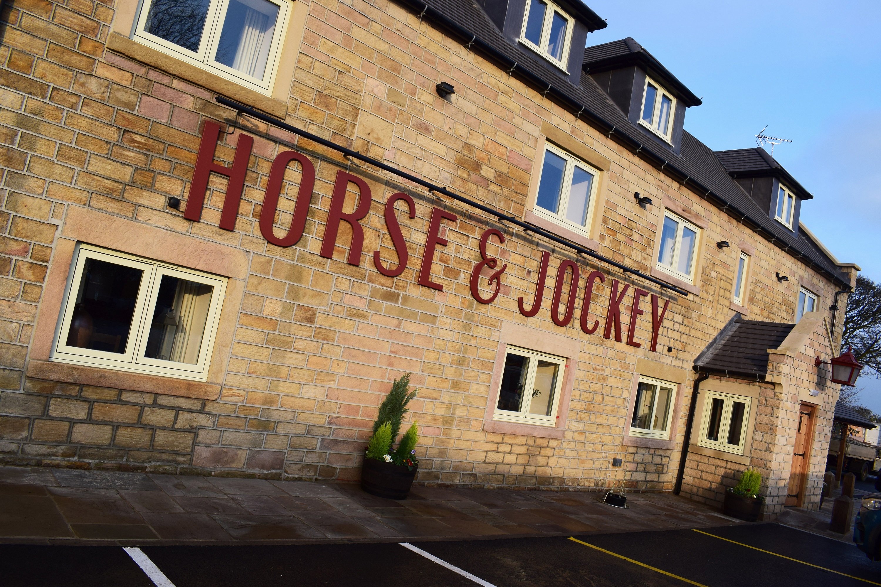 The Horse & Jockey-官方