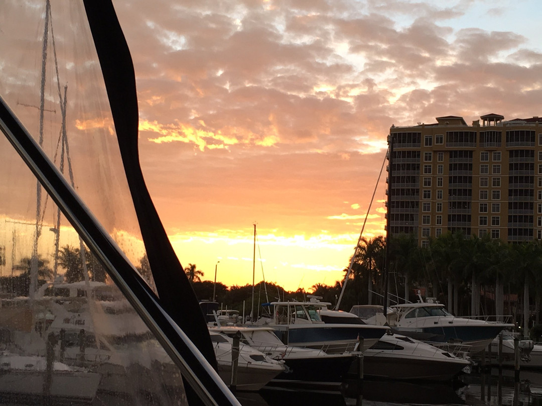 Tarpon Point Marina-开普科勒尔必去景点