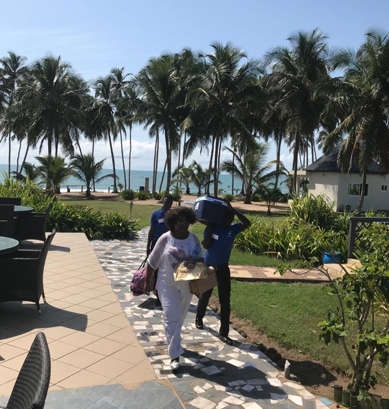 Biriwa Beach Hotel主图