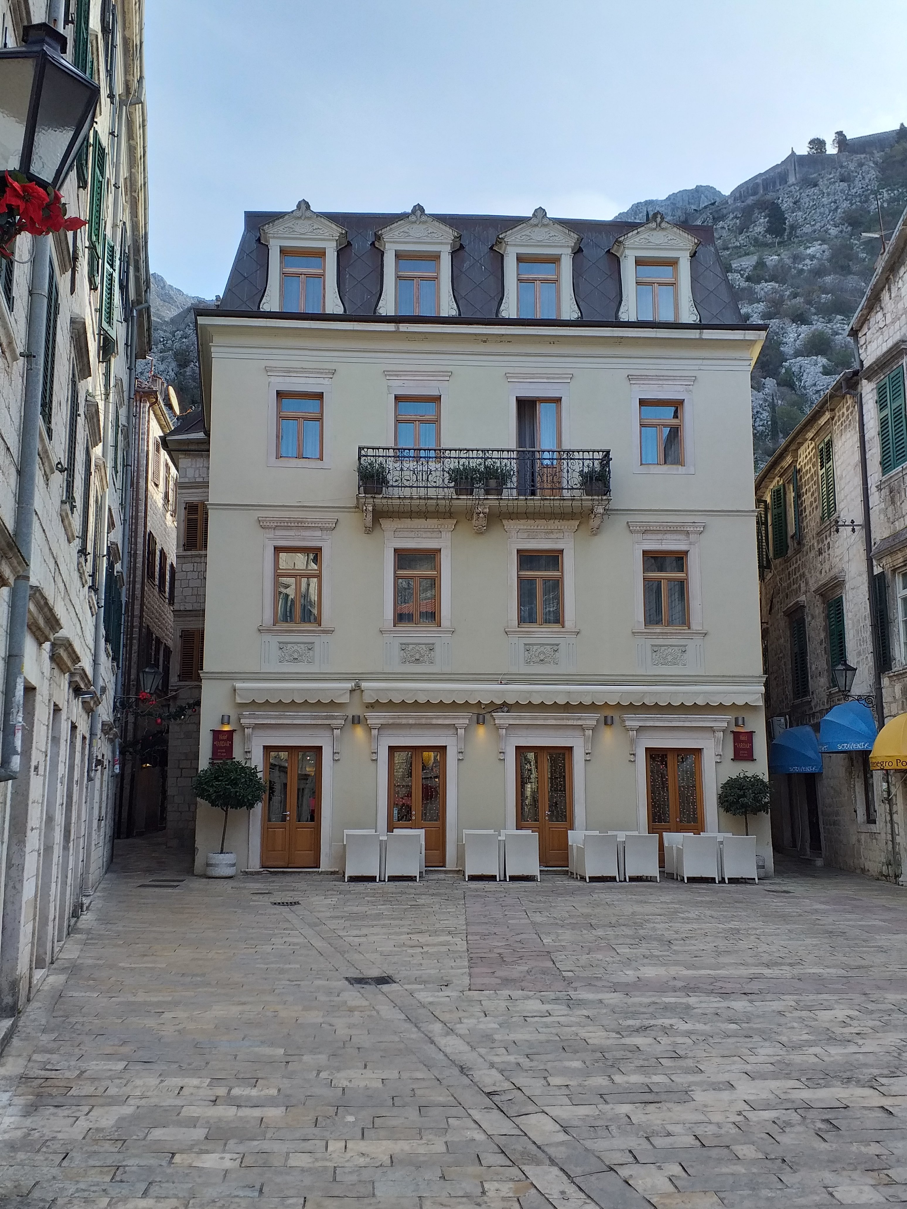 Hotel Vardar Kotor-浴室