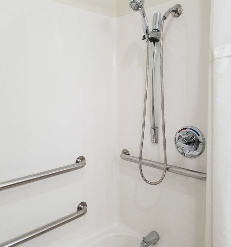 会所贝斯特韦斯特酒店及套房主图