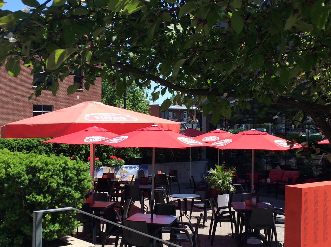 L'Aparté Bistro Bar