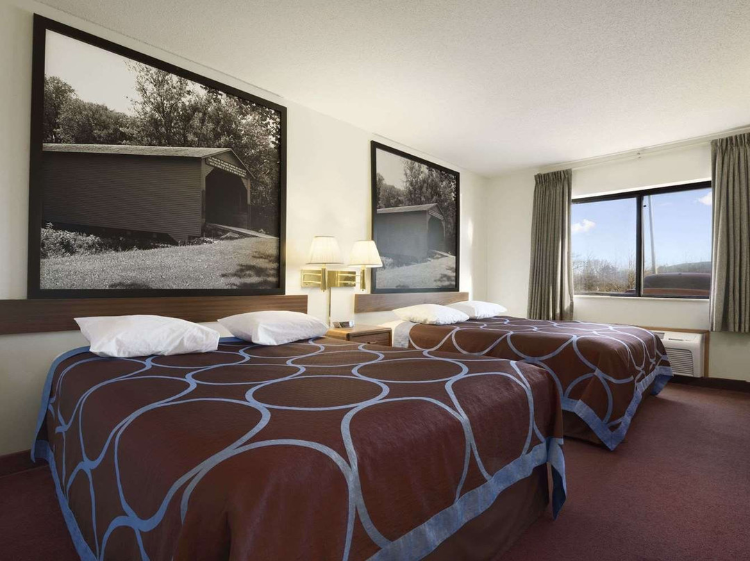 Super 8 by Wyndham Danville主图