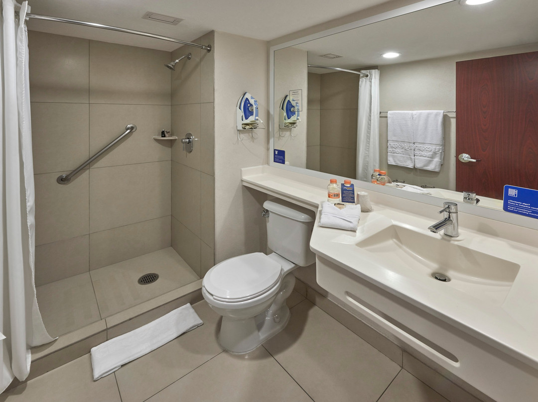 米纳蒂特兰城市快捷酒店主图