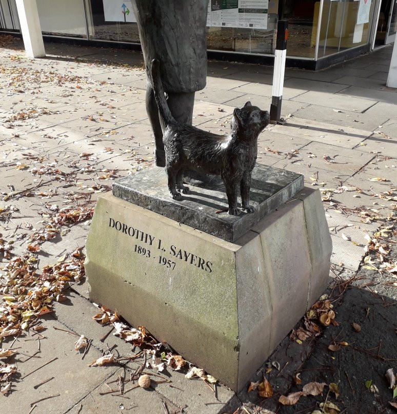 Dorothy L Sayers Statue景点图片