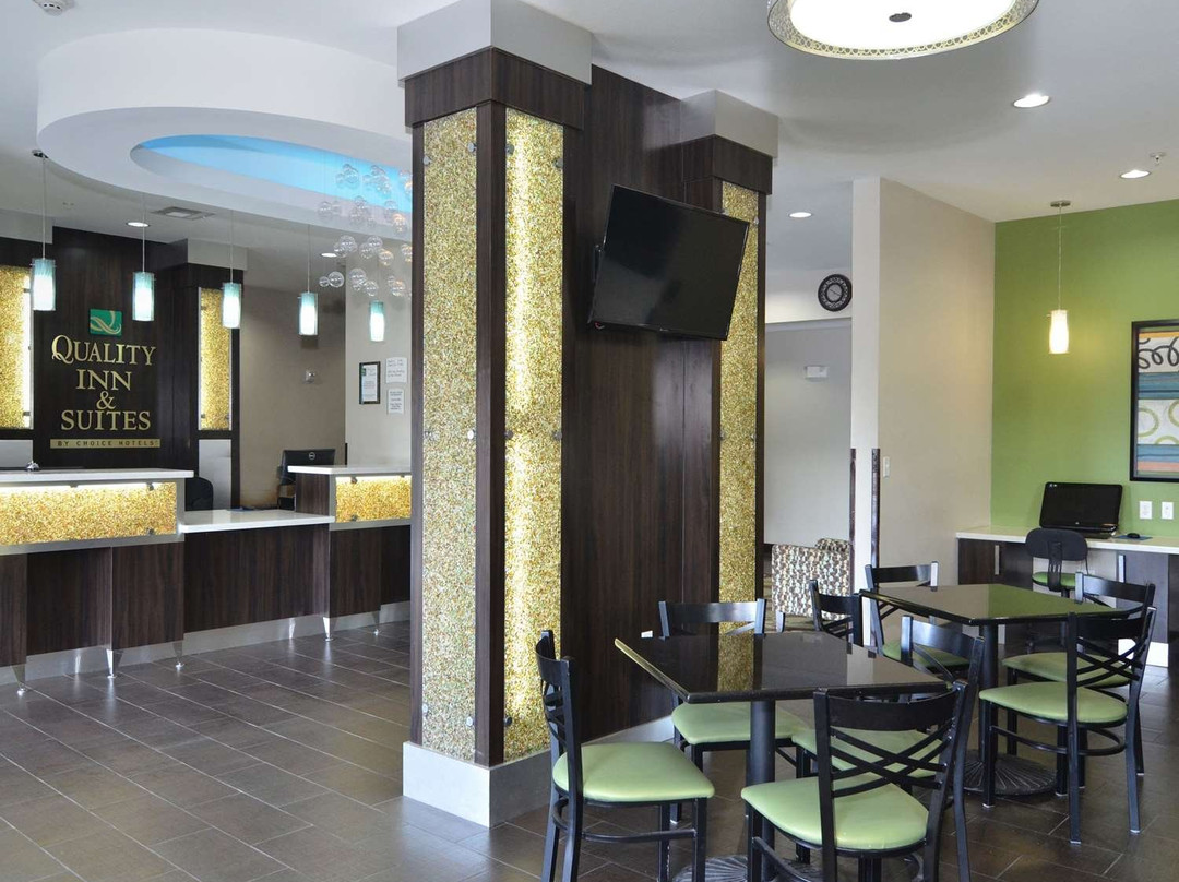 Quality Inn & Suites Kenedy- Karnes City主图