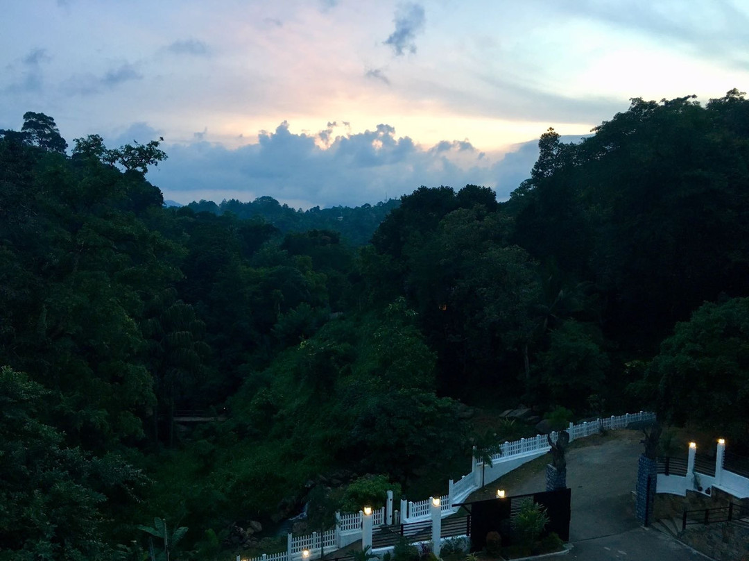 Eagle Regency Hotel主图