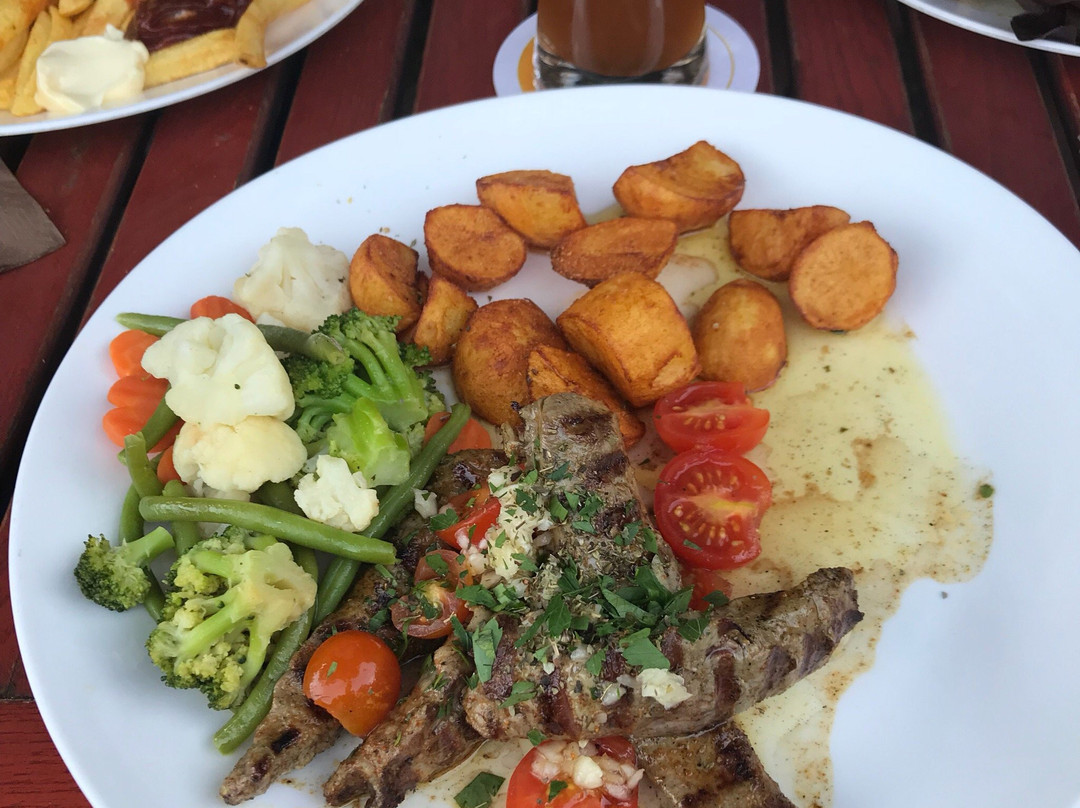 Hiddenhausen餐馆和美食-Alter Dorfkrug