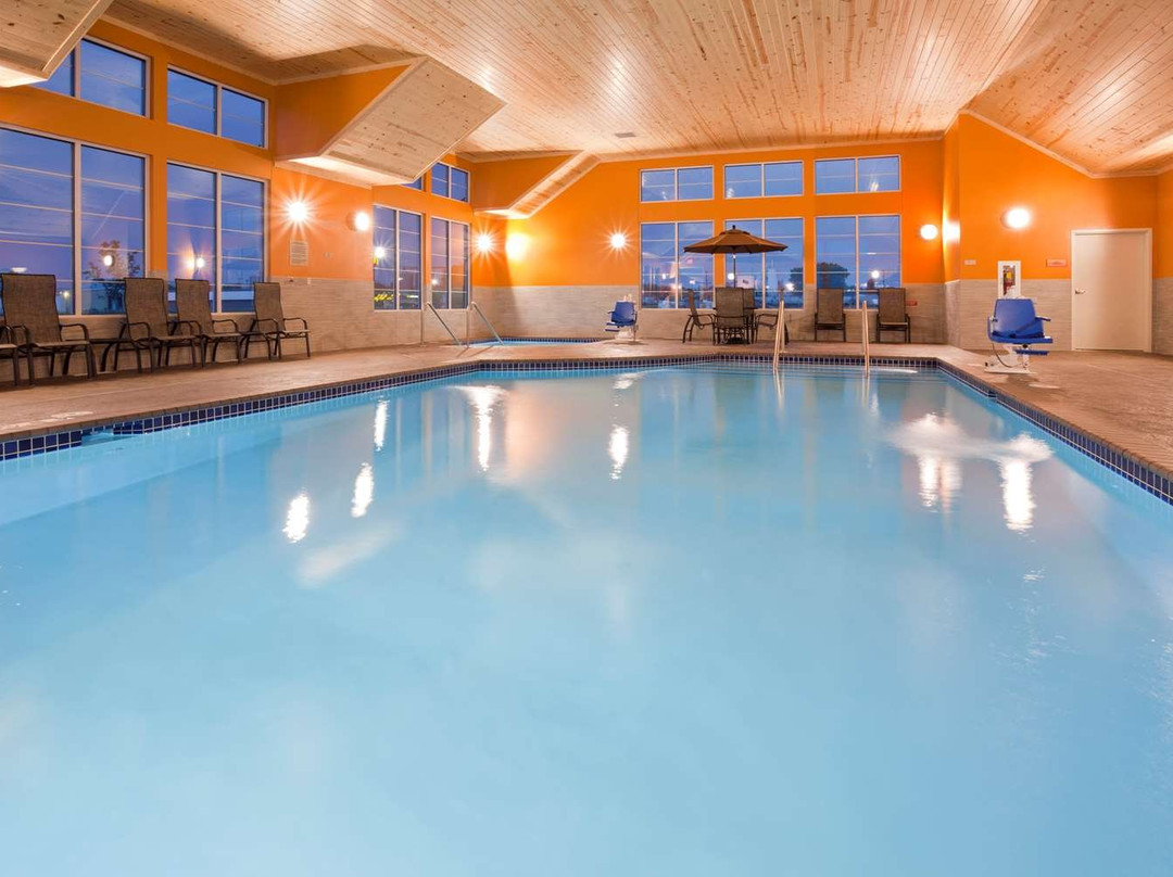 GrandStay Hotel & Suites Morris主图