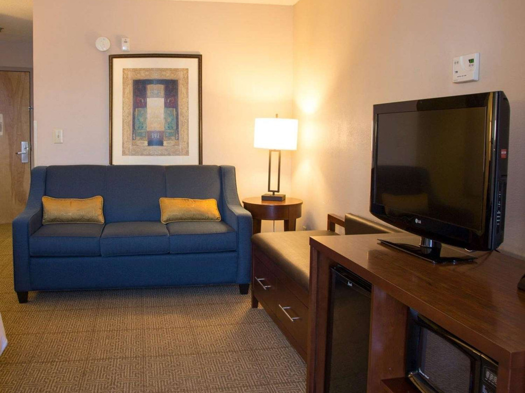 Comfort Suites Fultondale主图