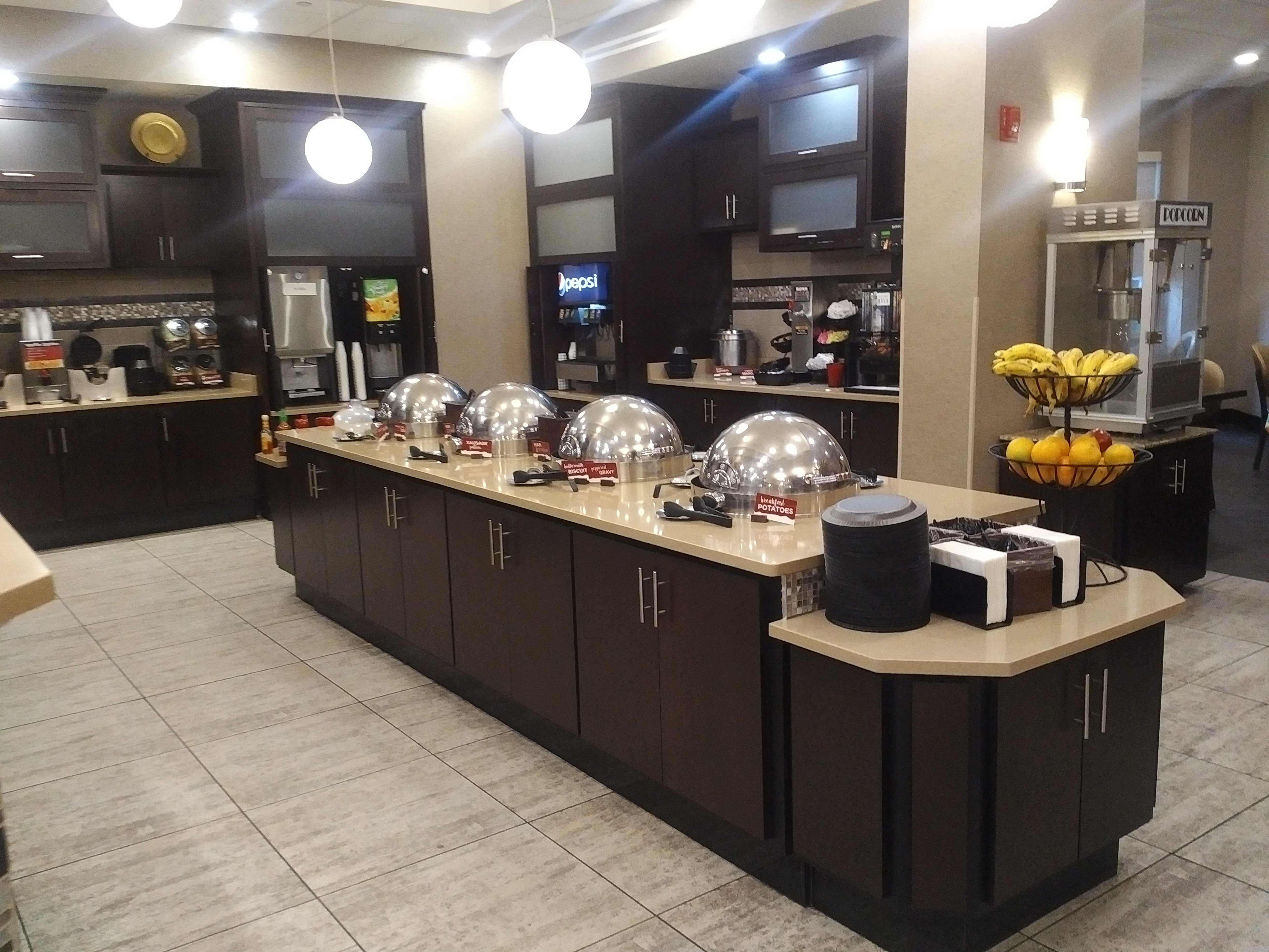Drury Inn & Suites Louisville North-餐饮