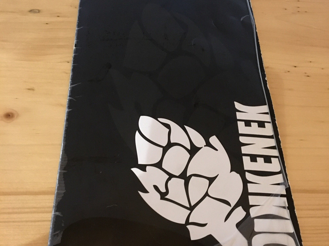 Dikkenek-里昂必去景点