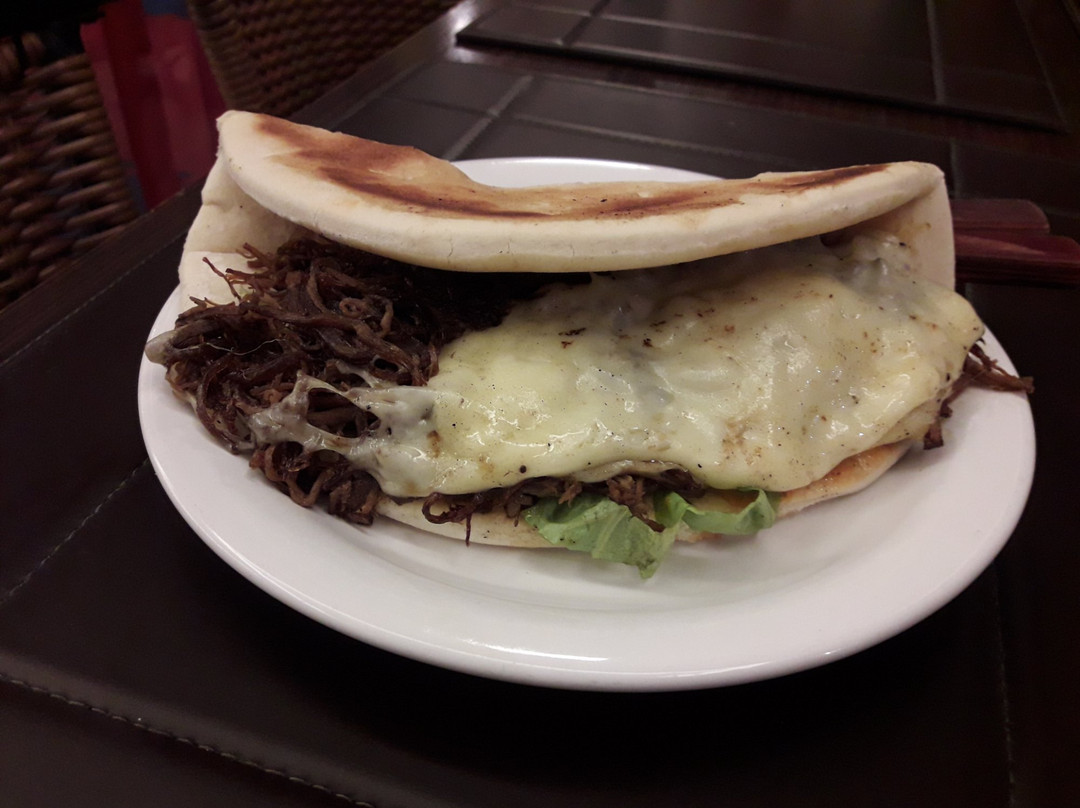 Nillu's Pizzas e Massas