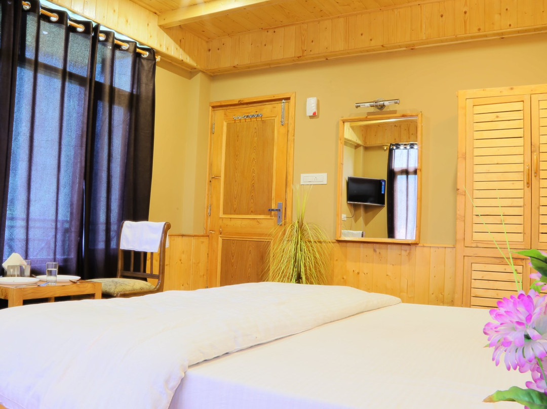 Hotel Kanyal Heights主图