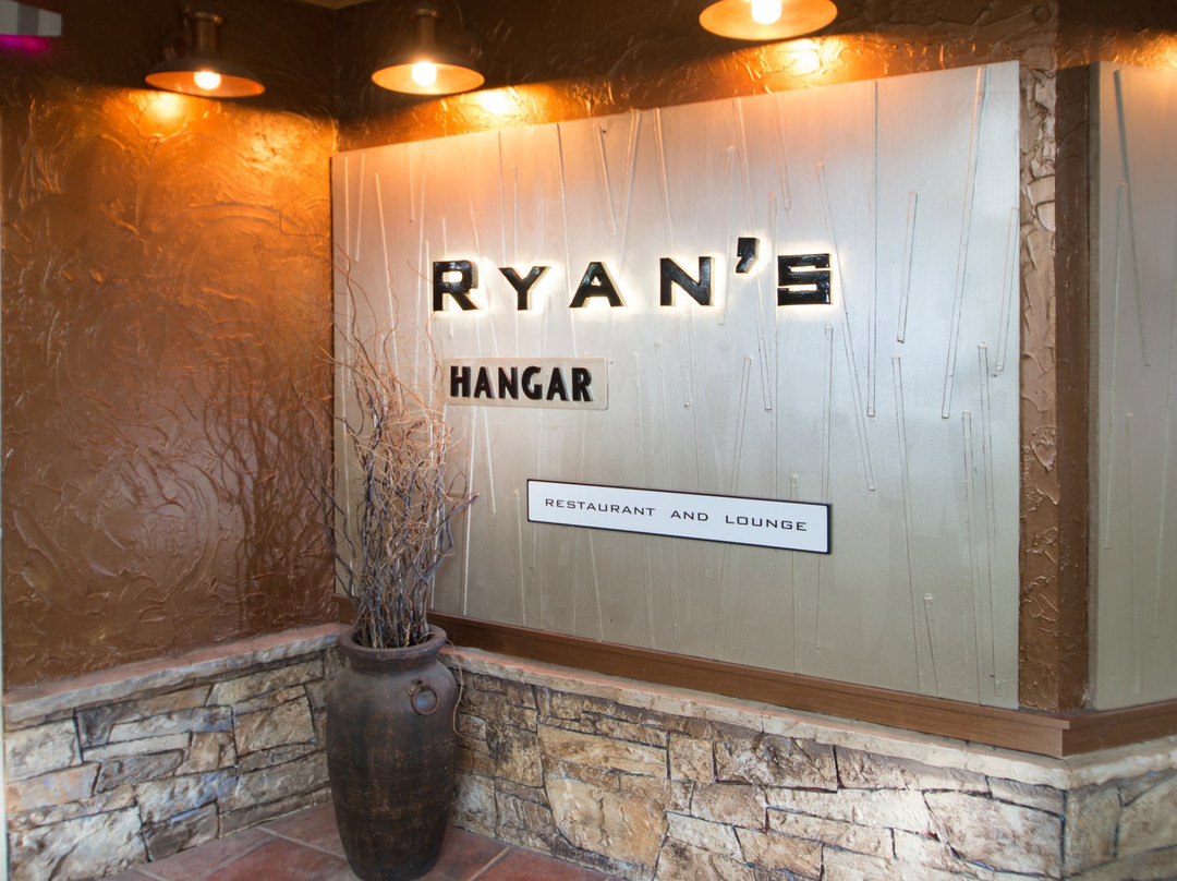 Crossroads Hotel and Huron Event Center主图