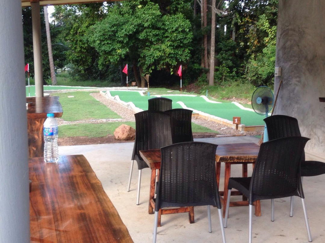 Phangan Adventure MiniGolf-Ban Thong Nai Pan必去景点