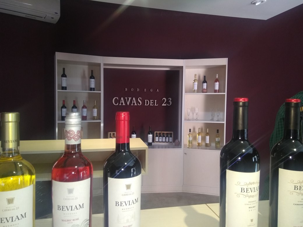 Cavas del 23-Guaymallen必去景点