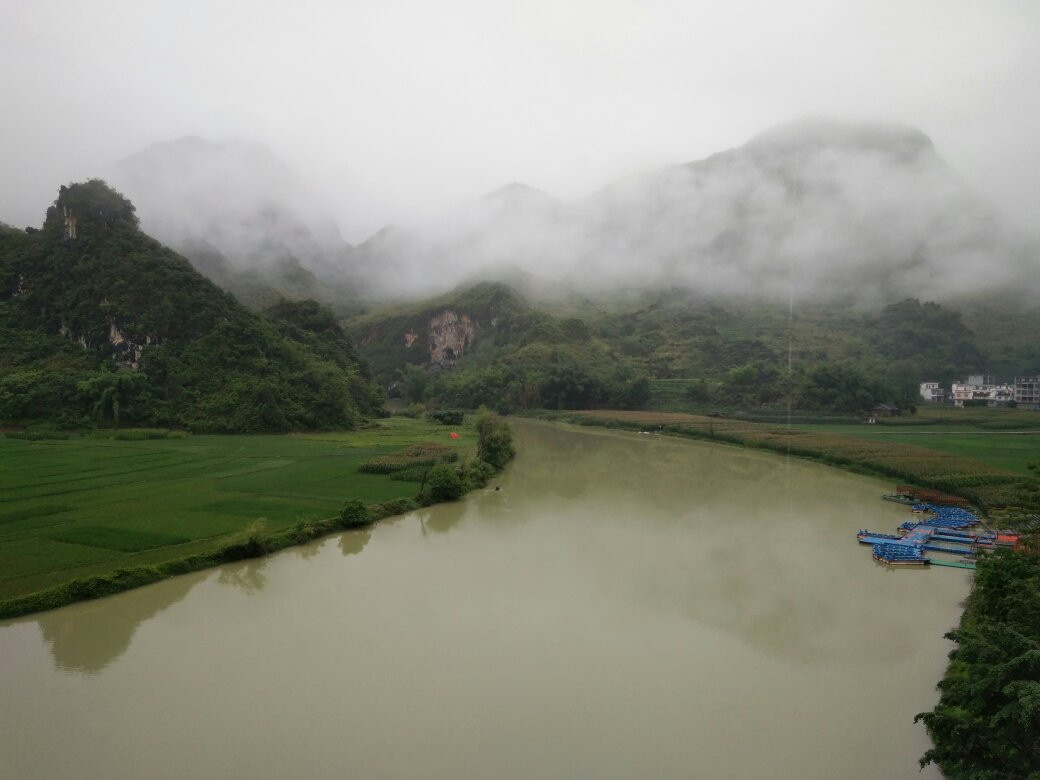 百鸟岩景点图片