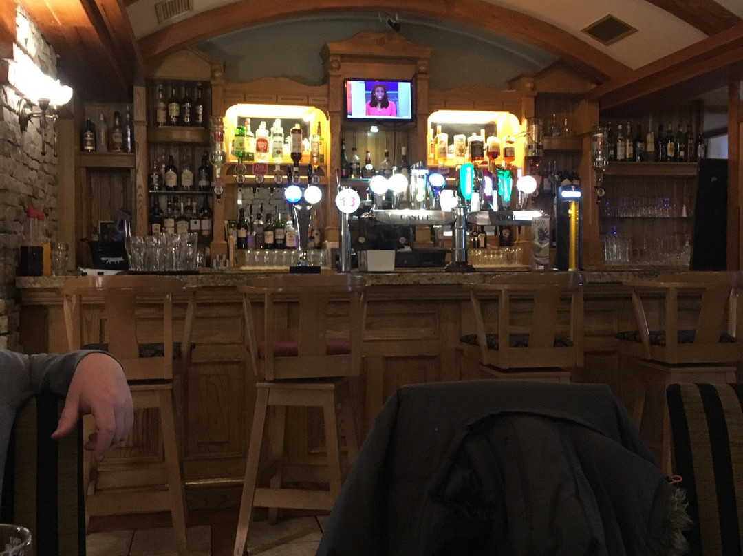 Arch Lounge