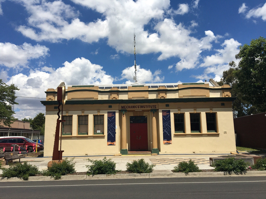 Myrniong旅游景点-Moorabool Earth Totem