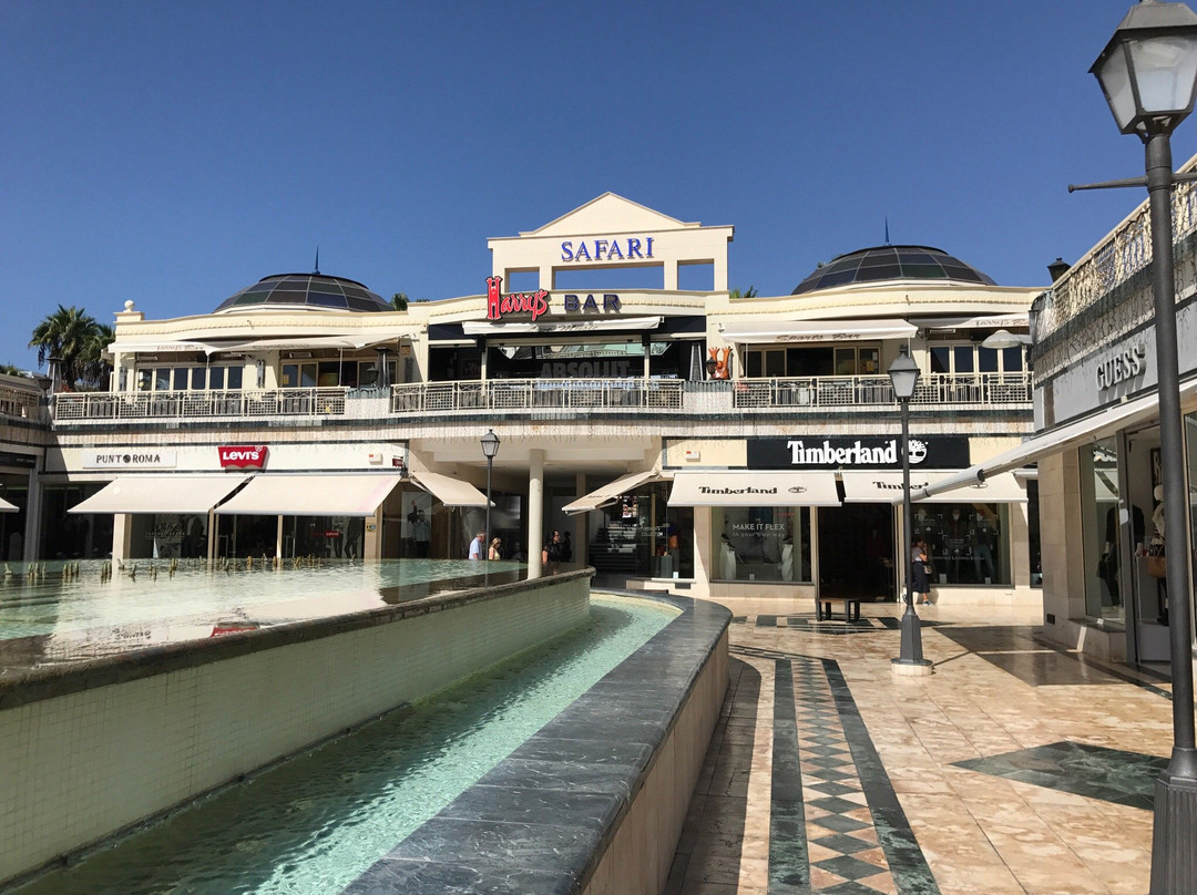 Centro Comercial Safari-美洲海滩必去景点