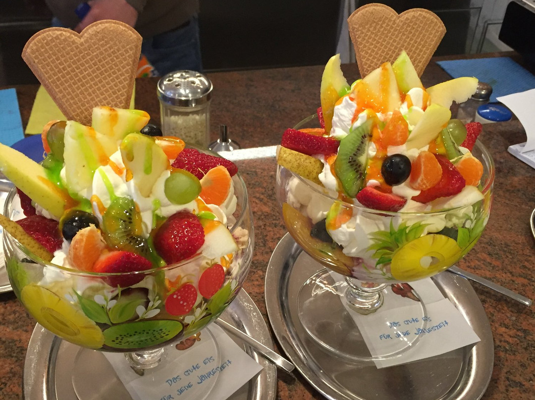 Westerstede餐馆和美食-Eis Café Claudio