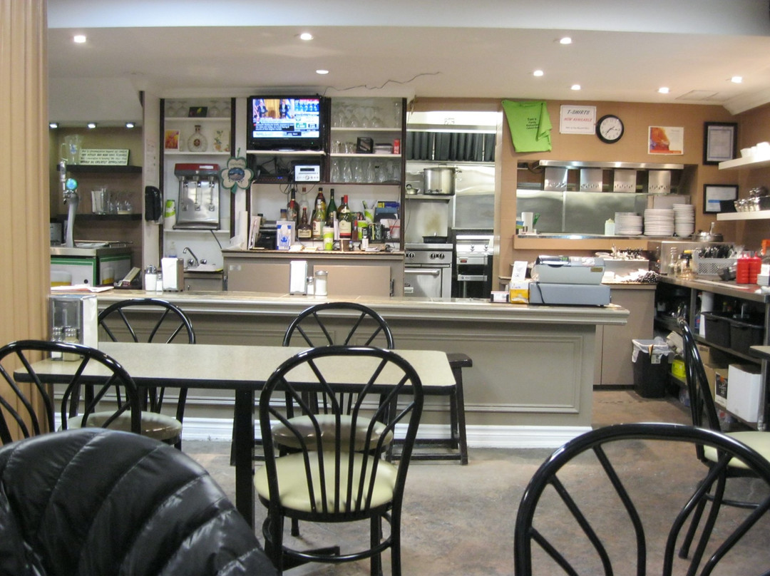 Tom's Family Restaurant