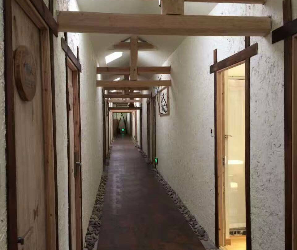 蝴蝶妈妈酒店主图