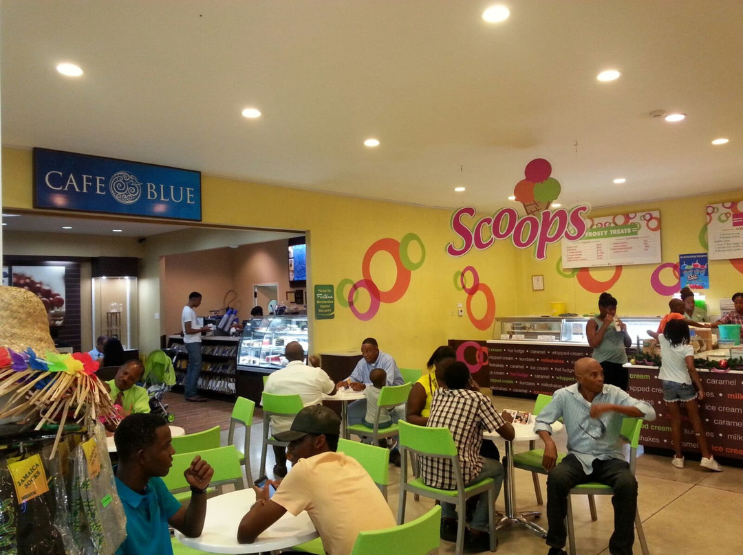 Johns Hall餐馆和美食-Scoops at Fontana