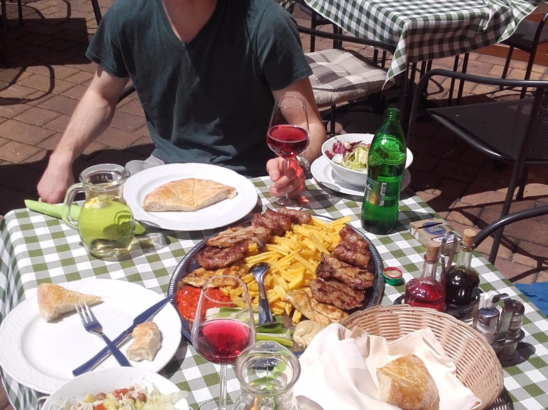 Zgornja Kungota餐馆和美食-Stajerski Hram