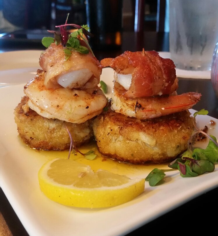 Sherman餐馆和美食-The Library Bar & Grill