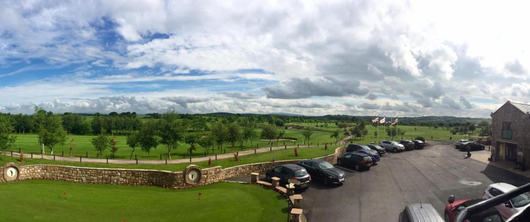 Oak Royal Hotel主图