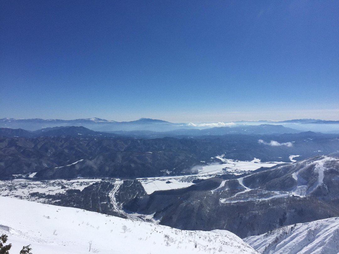 白马八方尾根滑雪场景点图片