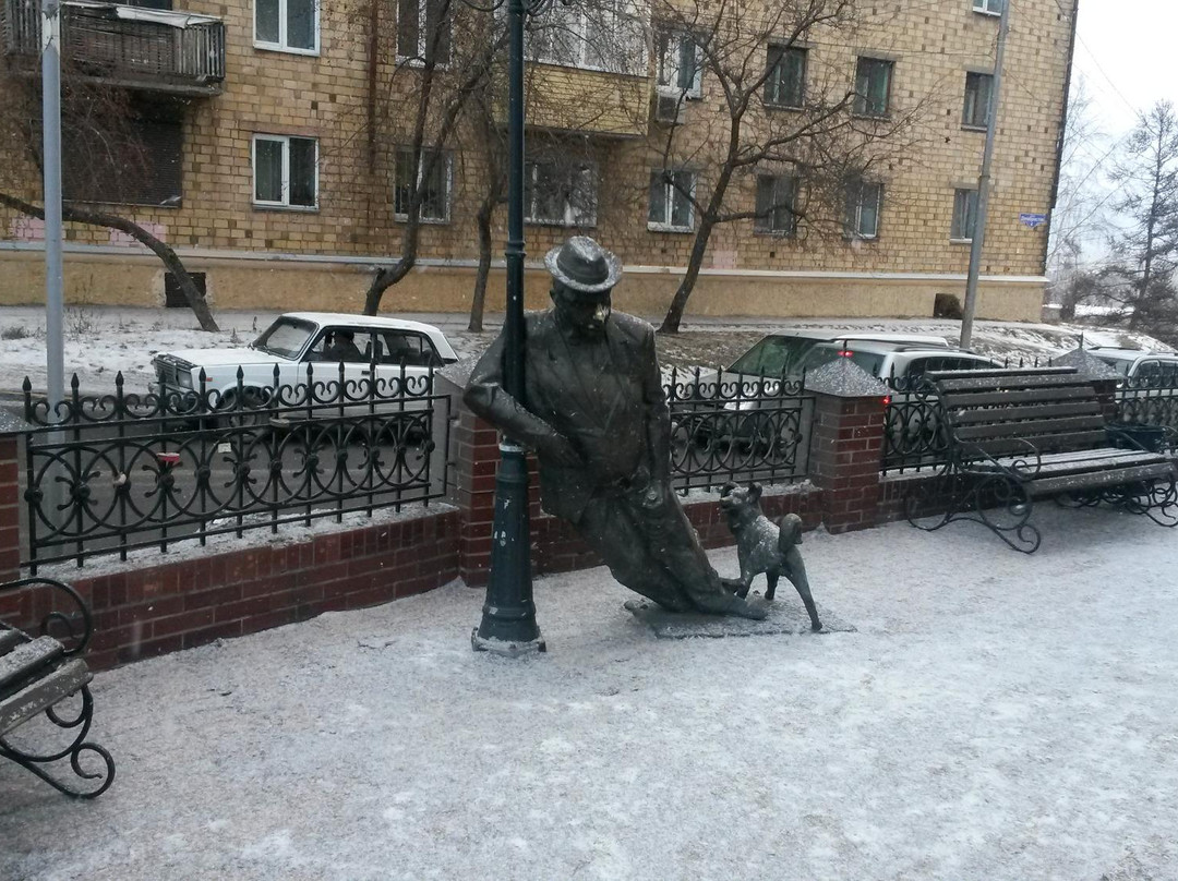 Sculpture Uncle Vasya - A Drunkard-克拉斯诺亚尔斯克必去景点