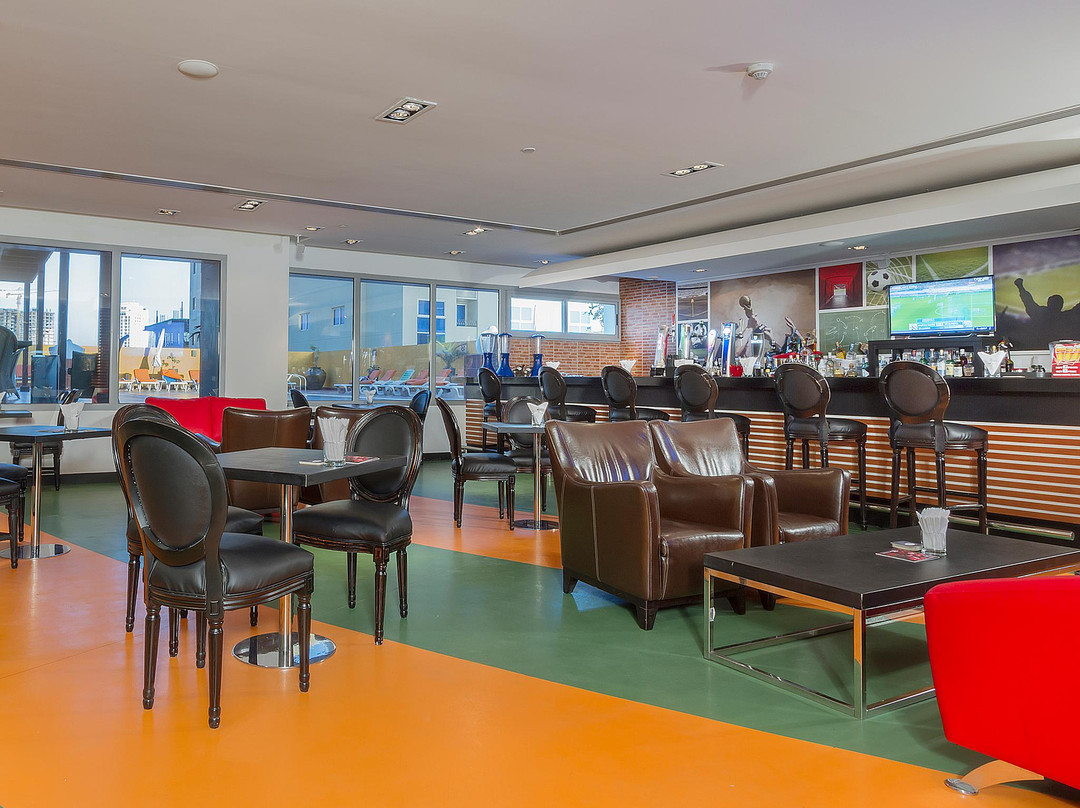 Al Hidd餐馆和美食-Championslounge