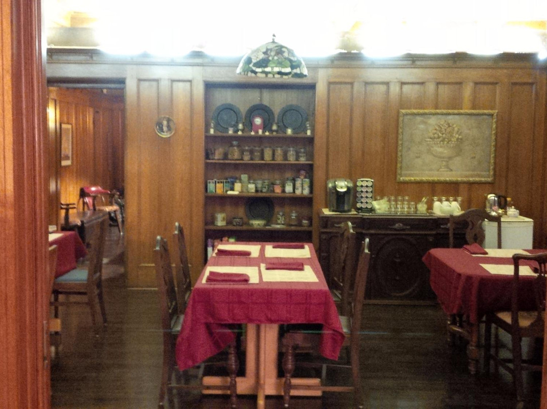 The Colonel's Inn主图