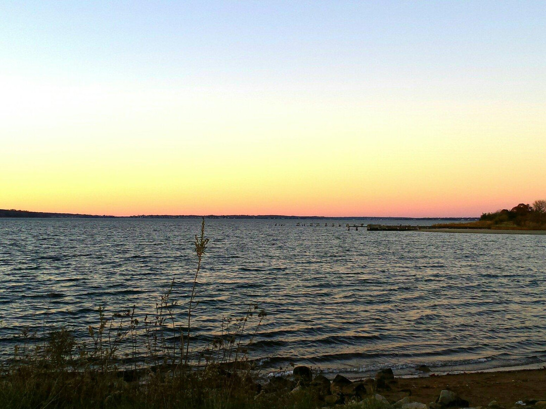 Seapowet Marsh and Point Fishing Area-Tiverton必去景点