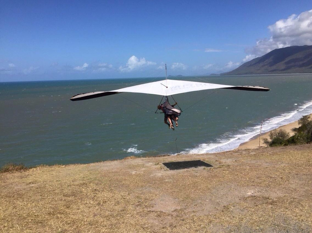 Air Play Hang Gliding-Wangetti必去景点