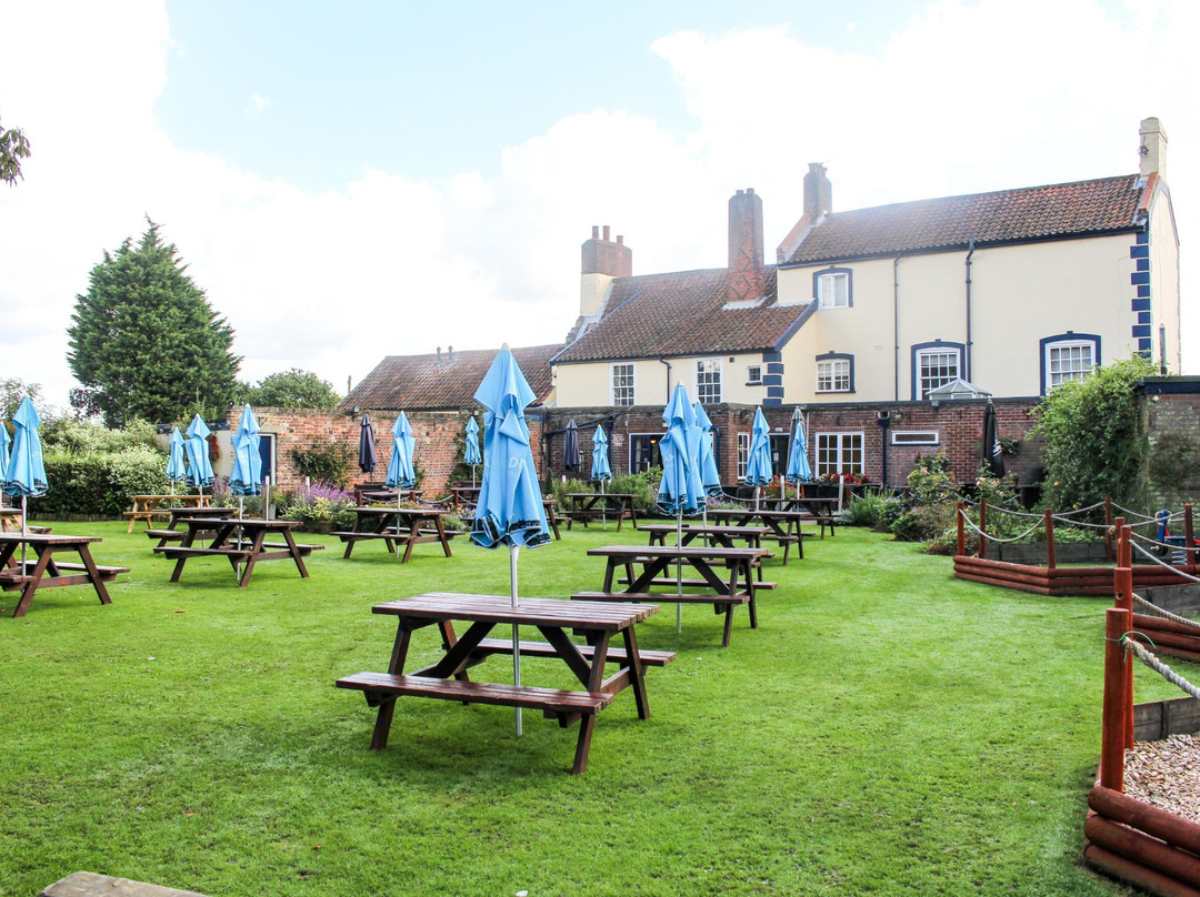 Wreningham餐馆和美食-The Worlds End