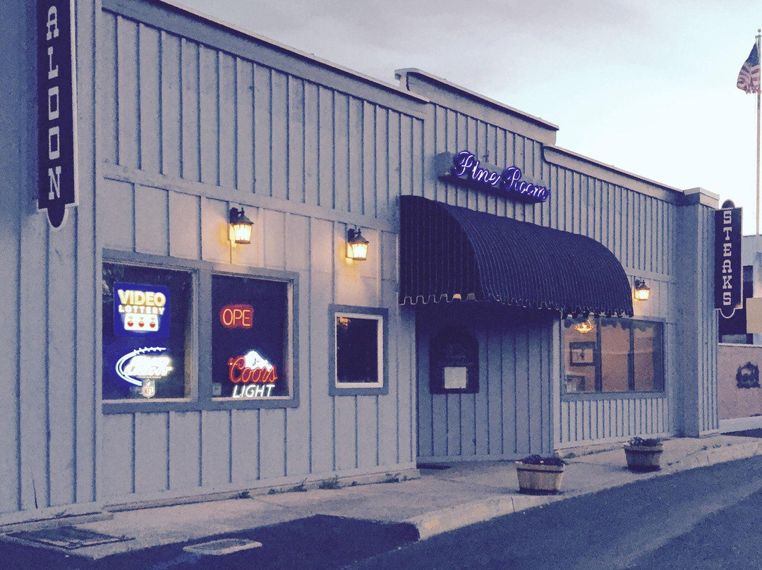 Hines餐馆和美食-The Pine Room