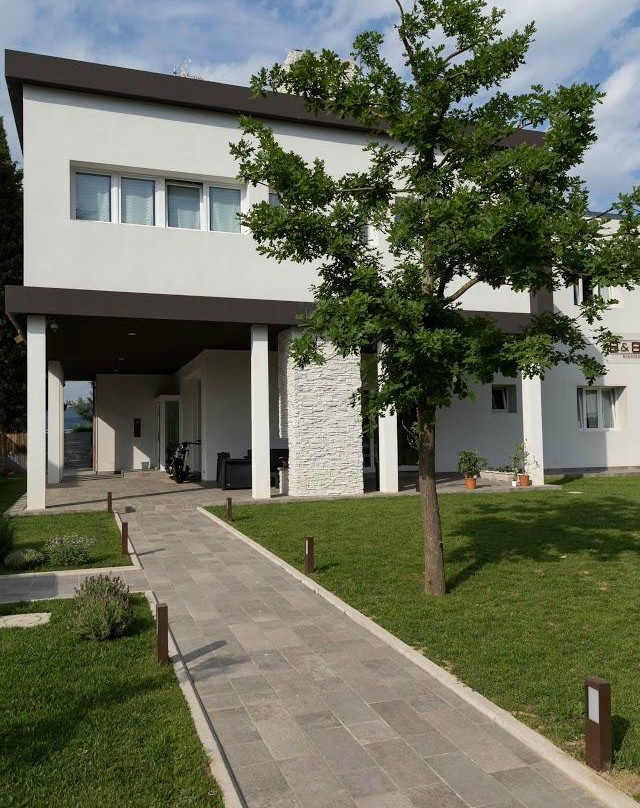 比森齐奥营酒店住宿-Anda & Rianda B&B
